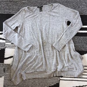 donating soon! 👋 forever 21 raw hem tunic sweater